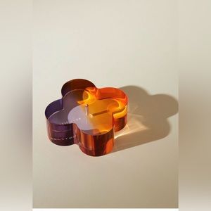 Anthropologie balttice club daisy incense holder size 3.5” by 2”